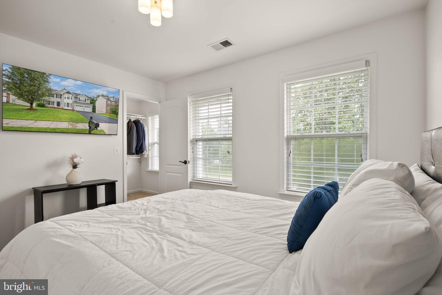 9121 Autumn Glory Ln Property Photo 33