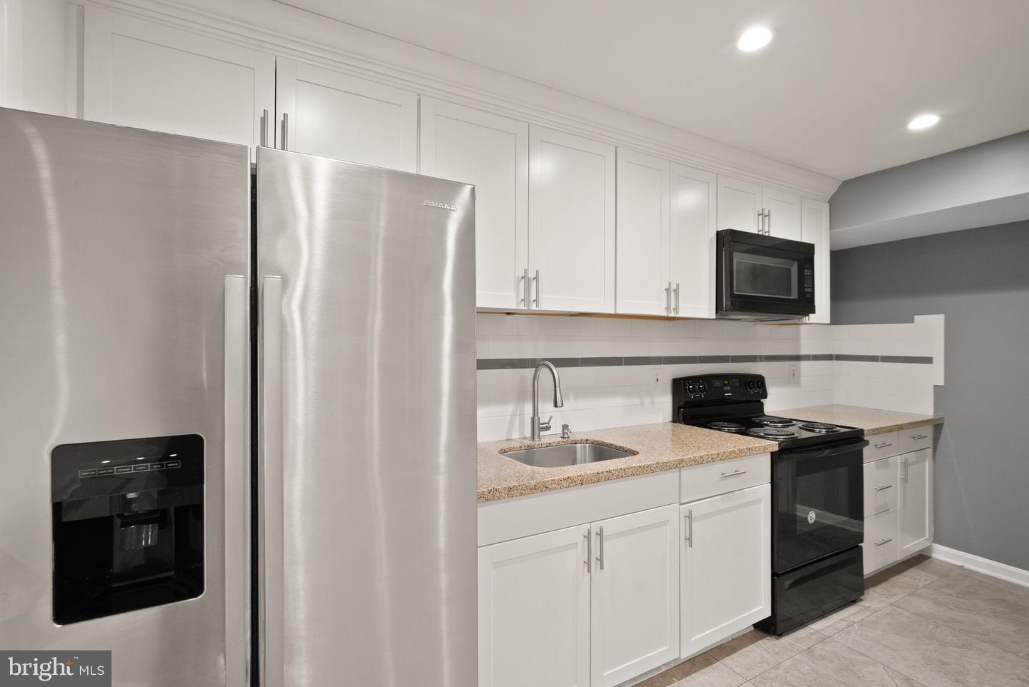 9121 Autumn Glory Ln Property Photo 52