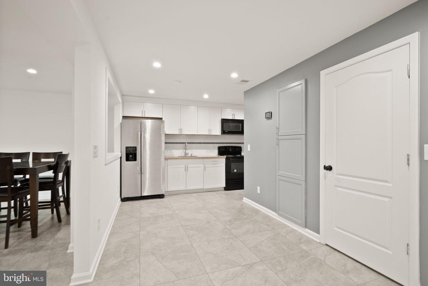 9121 Autumn Glory Ln Property Photo 53