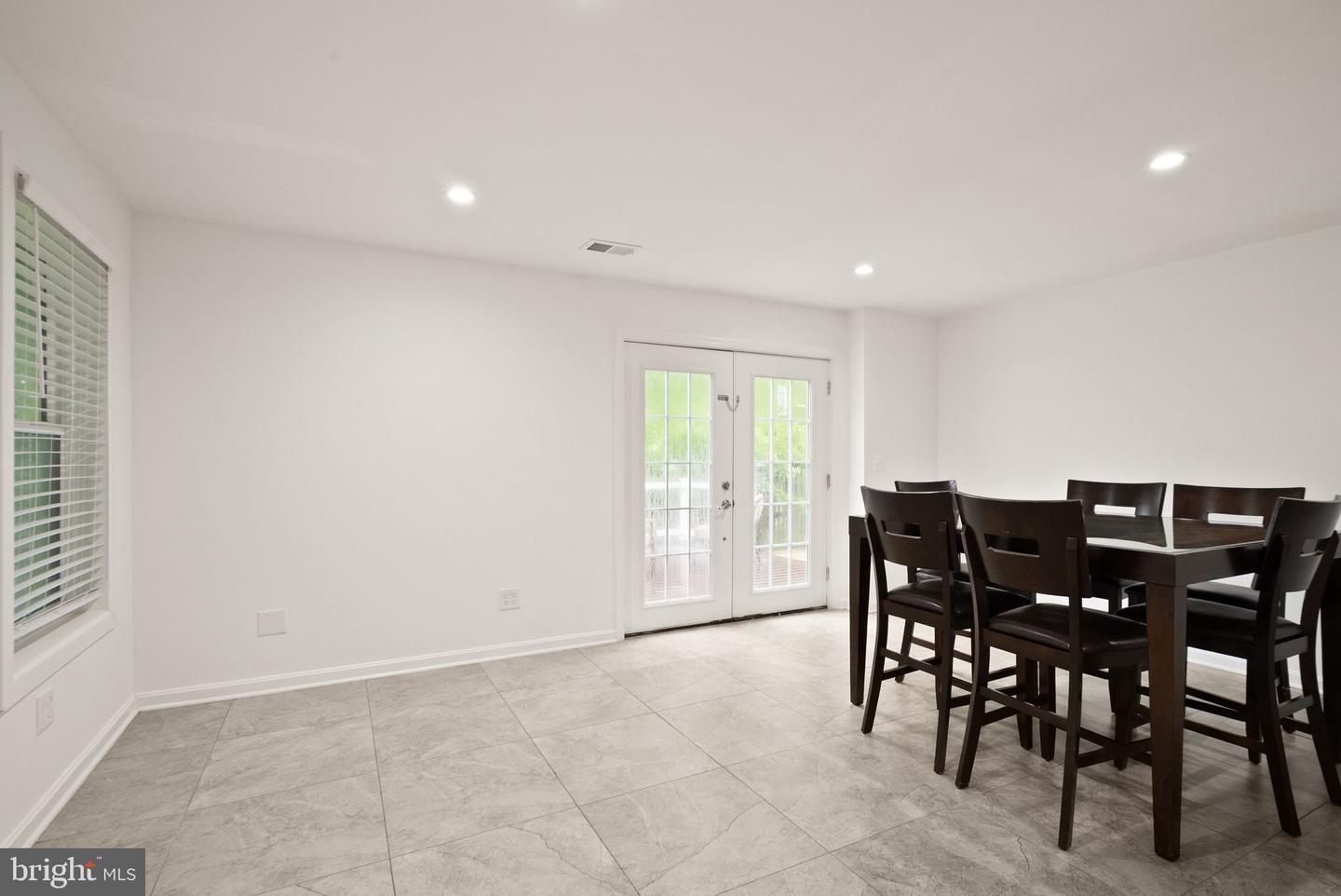 9121 Autumn Glory Ln Property Photo 56