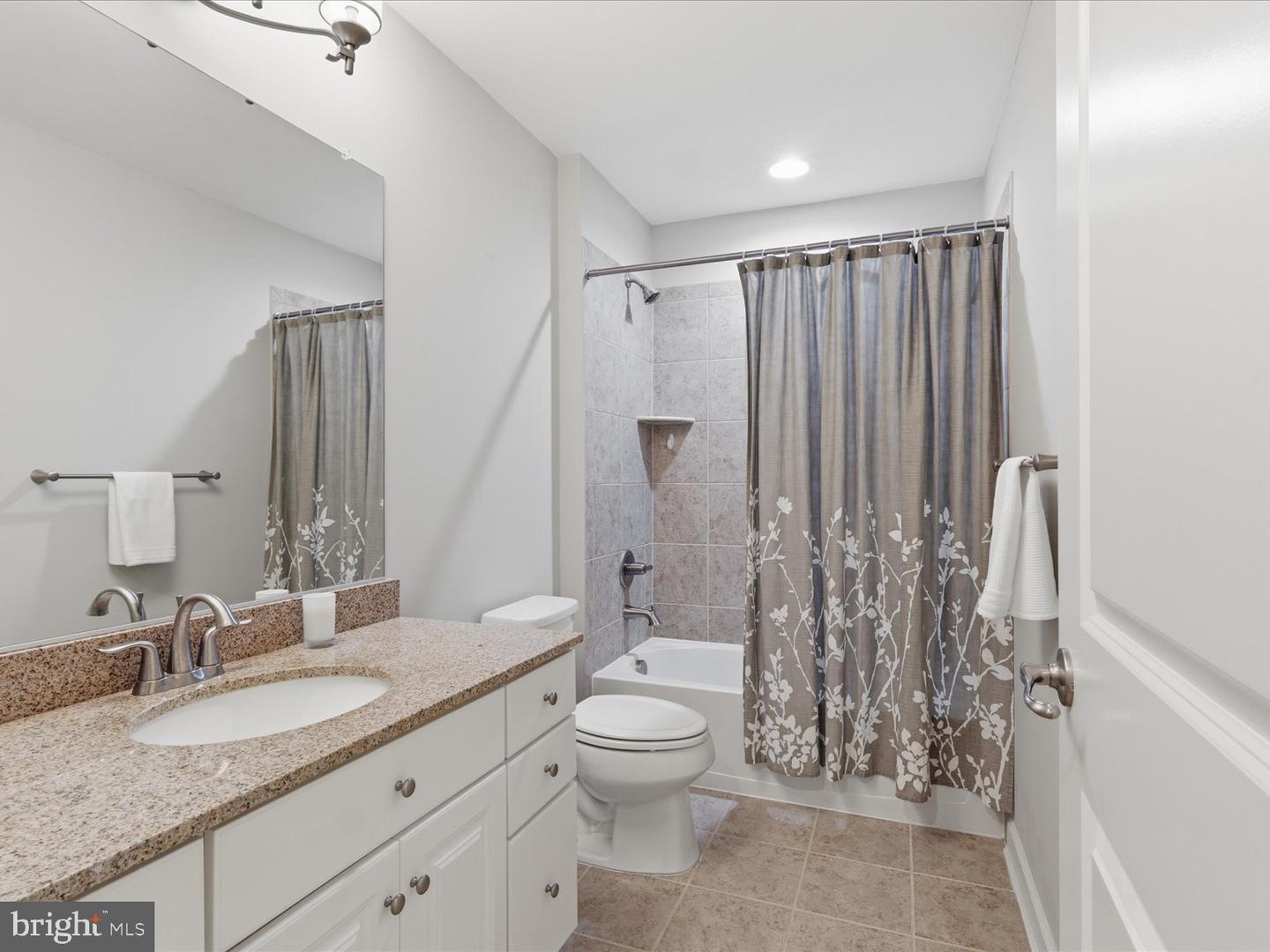 13745 Senea Dr Property Photo 33