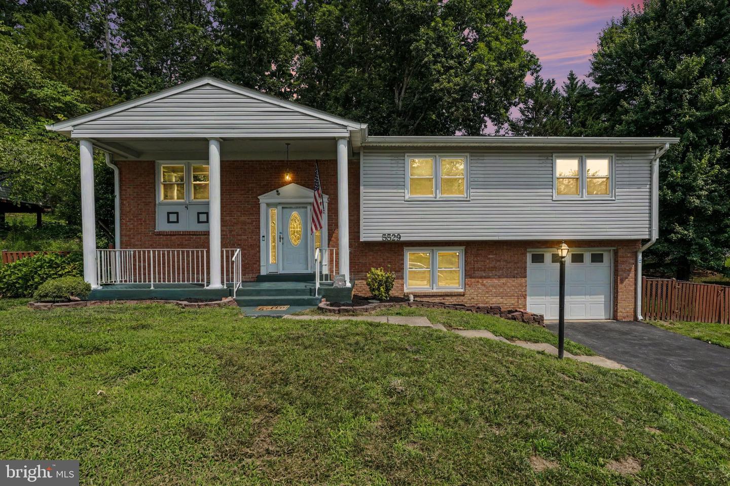 5529 Neddleton Ave Property Photo 1