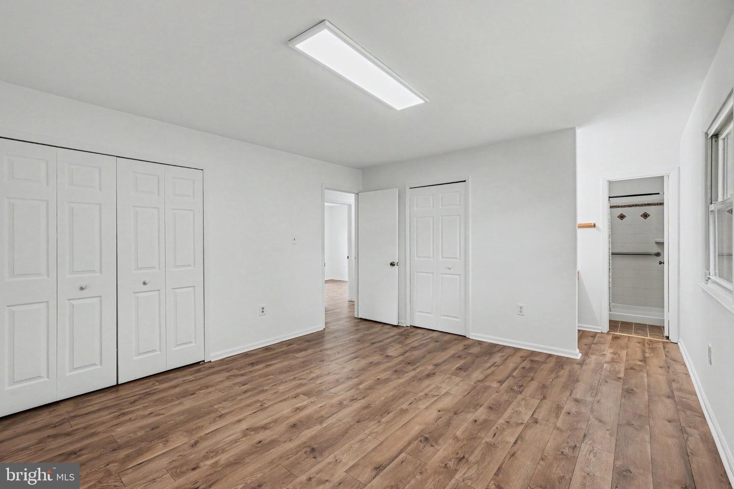 5529 Neddleton Ave Property Photo 15