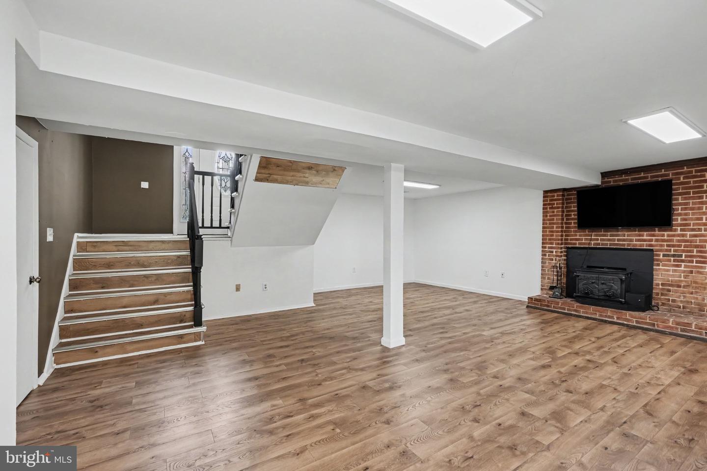 5529 Neddleton Ave Property Photo 18