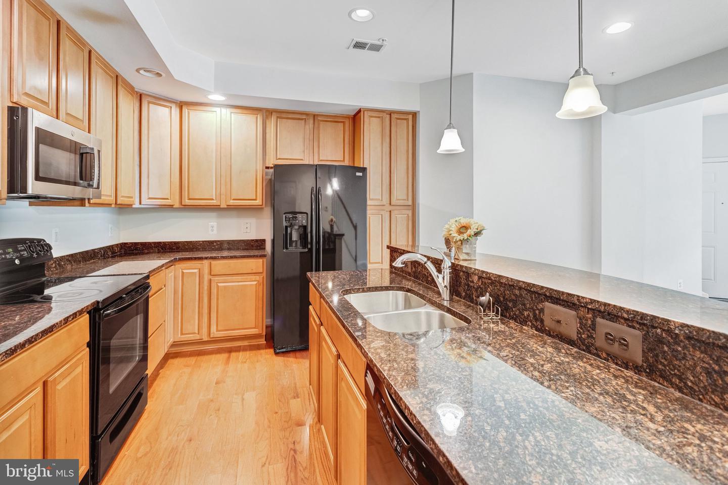 15072 Leicestershire St #102 Property Photo 1