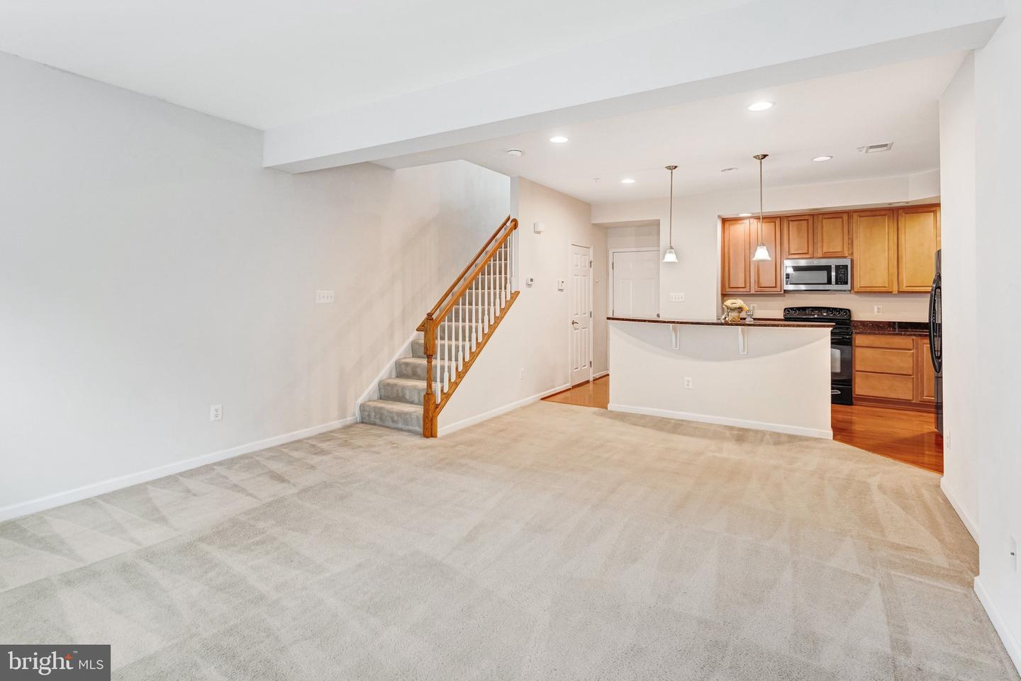 15072 Leicestershire St #102 Property Photo 4