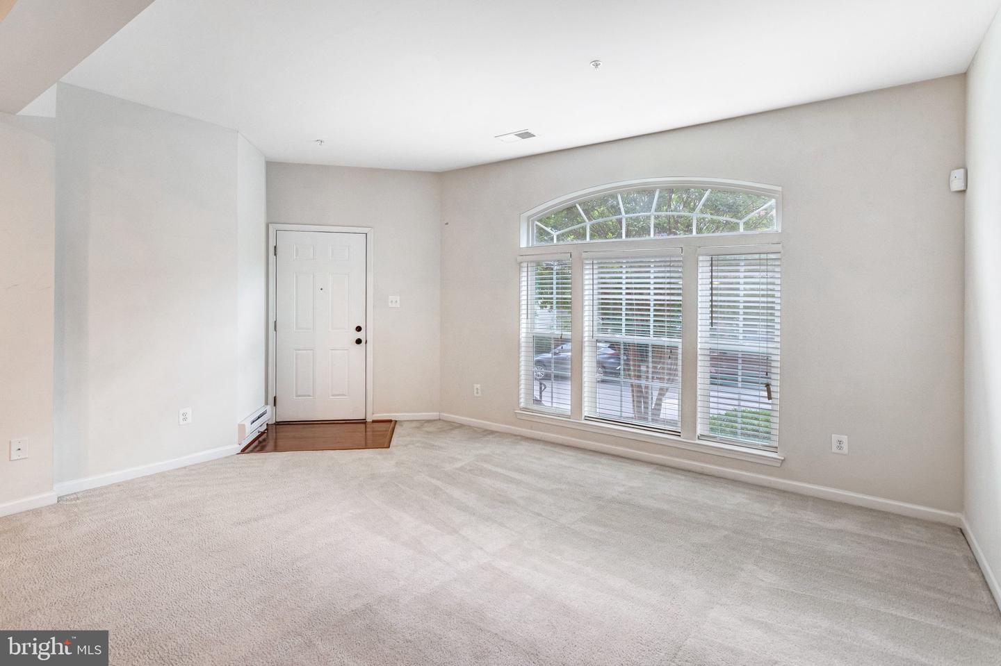 15072 Leicestershire St #102 Property Photo 11