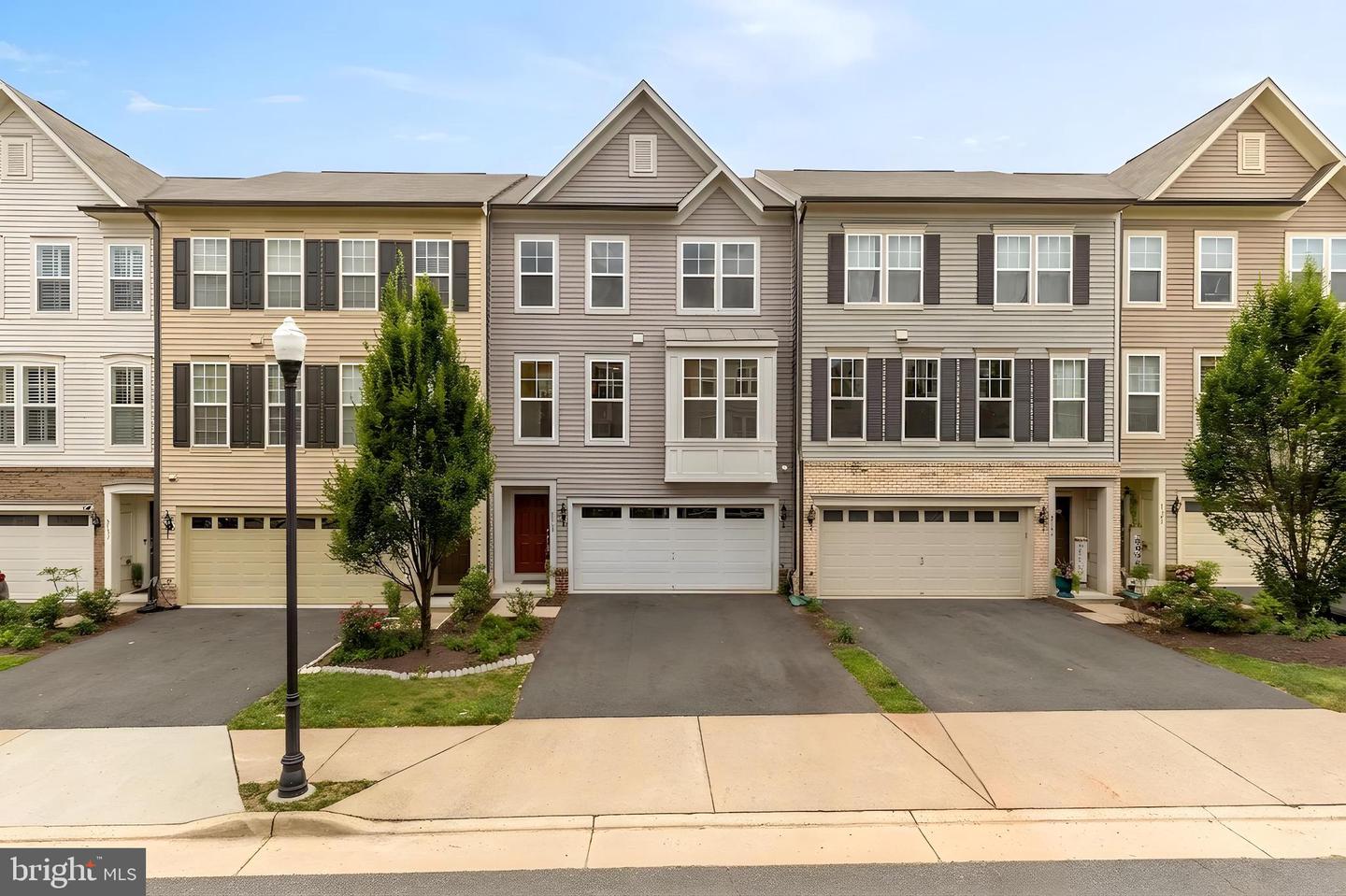 8141 Honey Bee Way Property Photo 1