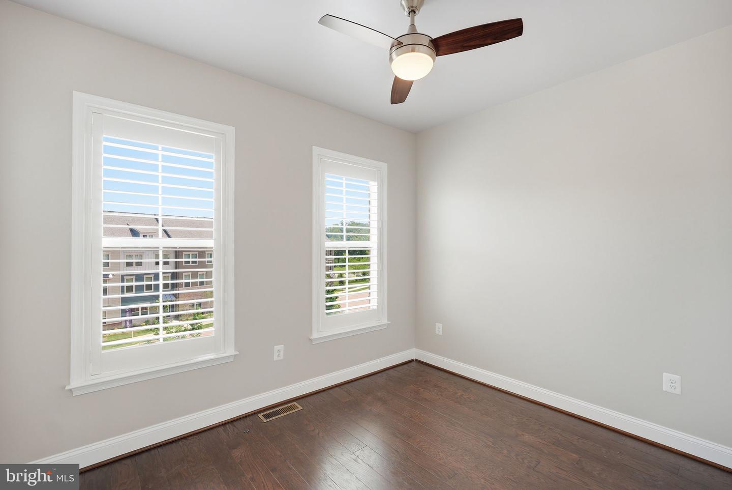 1857 Shadding Bay Ln Property Photo 27