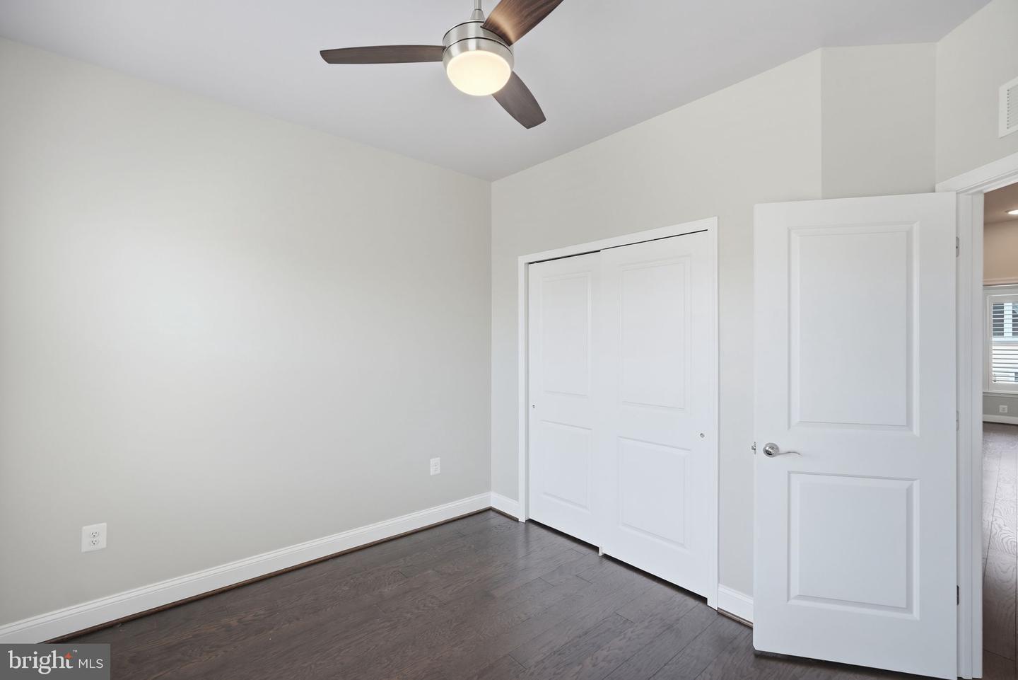 1857 Shadding Bay Ln Property Photo 28