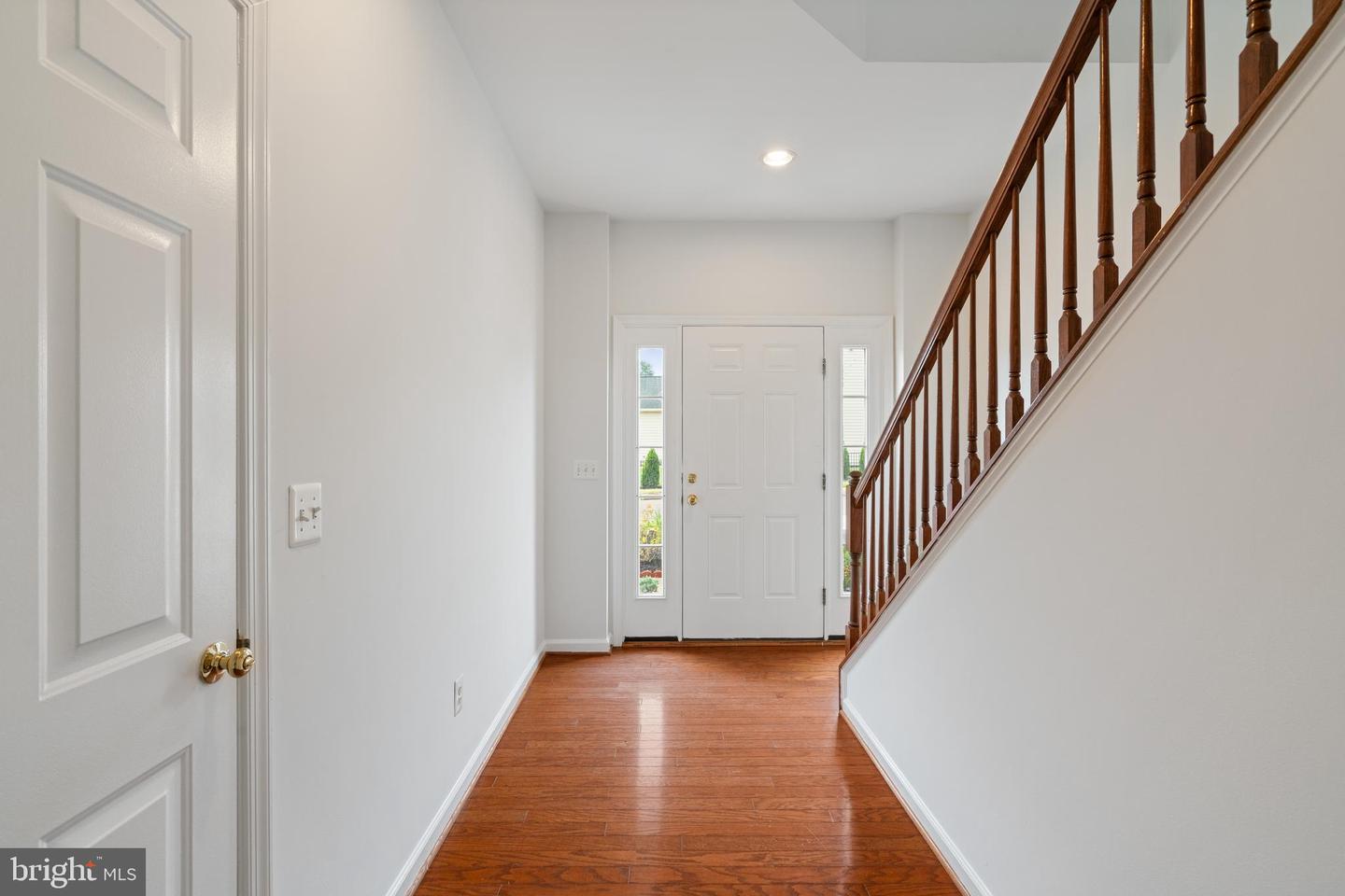 15056 Danehurst Cir Property Photo 3