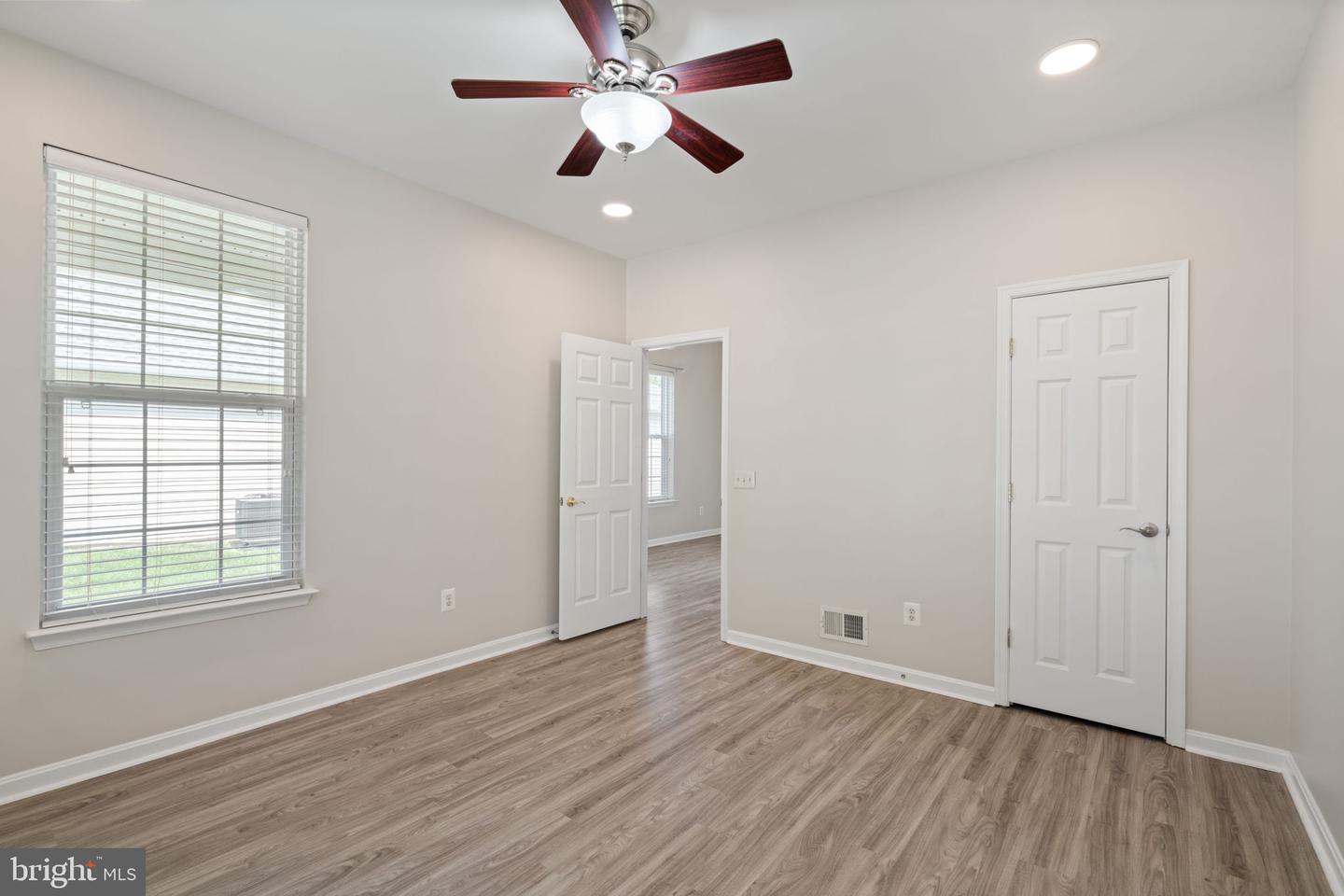3988 Great Harvest Ct Property Photo 32