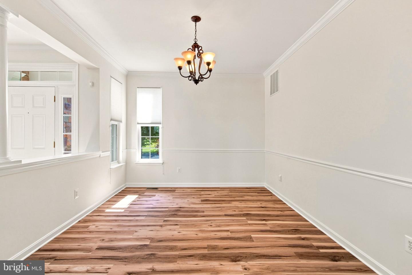 16469 Sparkling Brook Loop Property Photo 8
