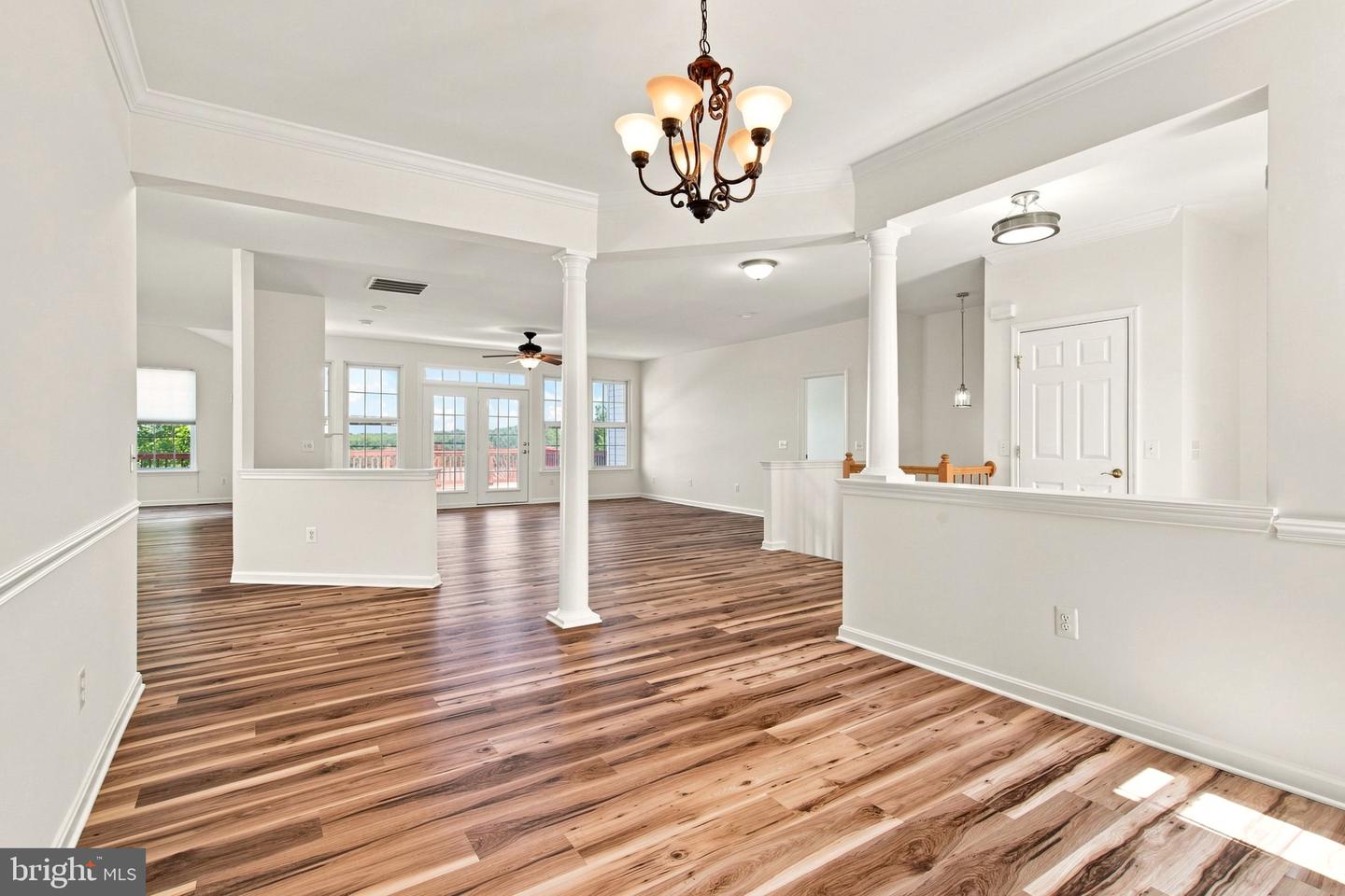 16469 Sparkling Brook Loop Property Photo 9