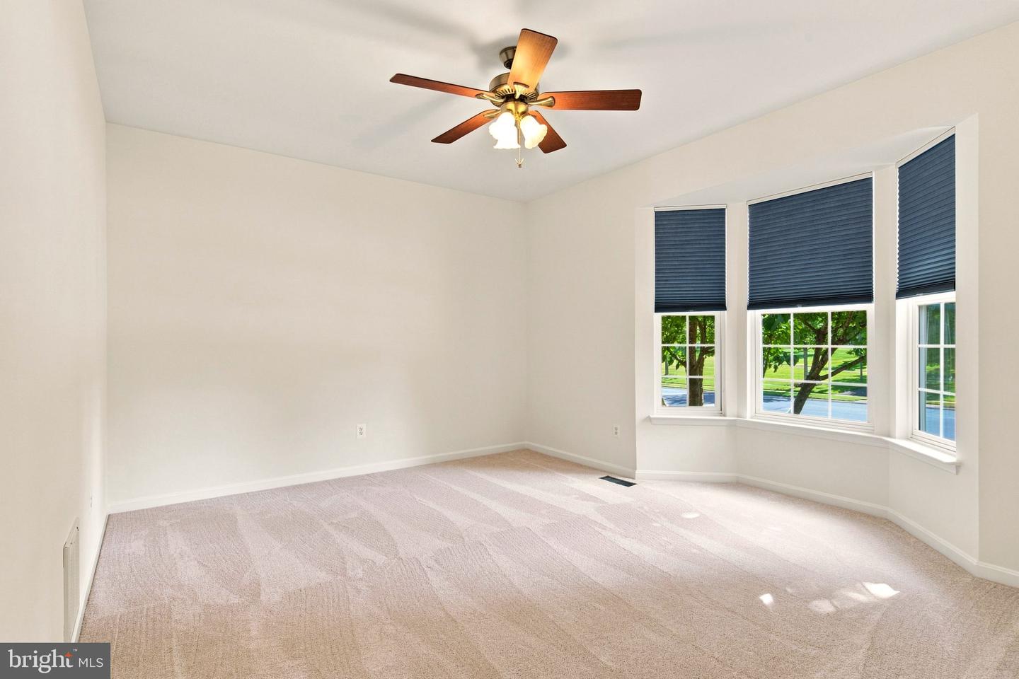 16469 Sparkling Brook Loop Property Photo 30