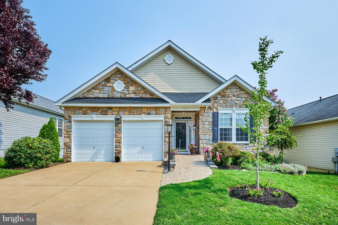 3941 Solstice Ln Property Photo 1