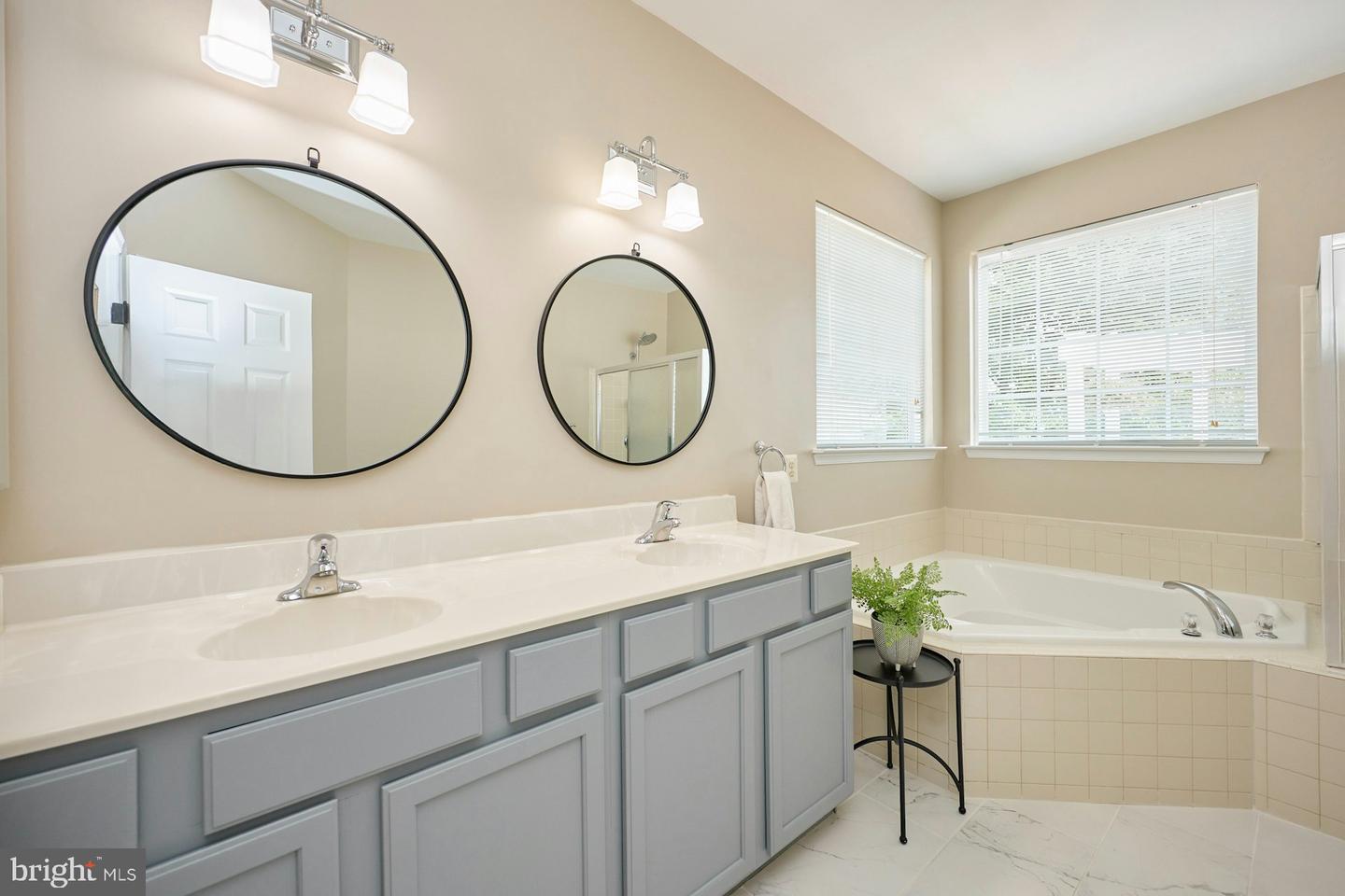 3941 Solstice Ln Property Photo 23