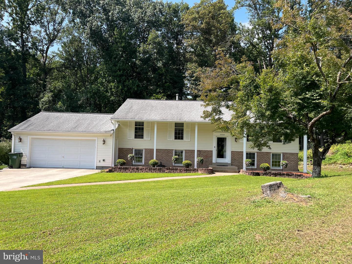12304 Cedarwood Ct Property Photo 1