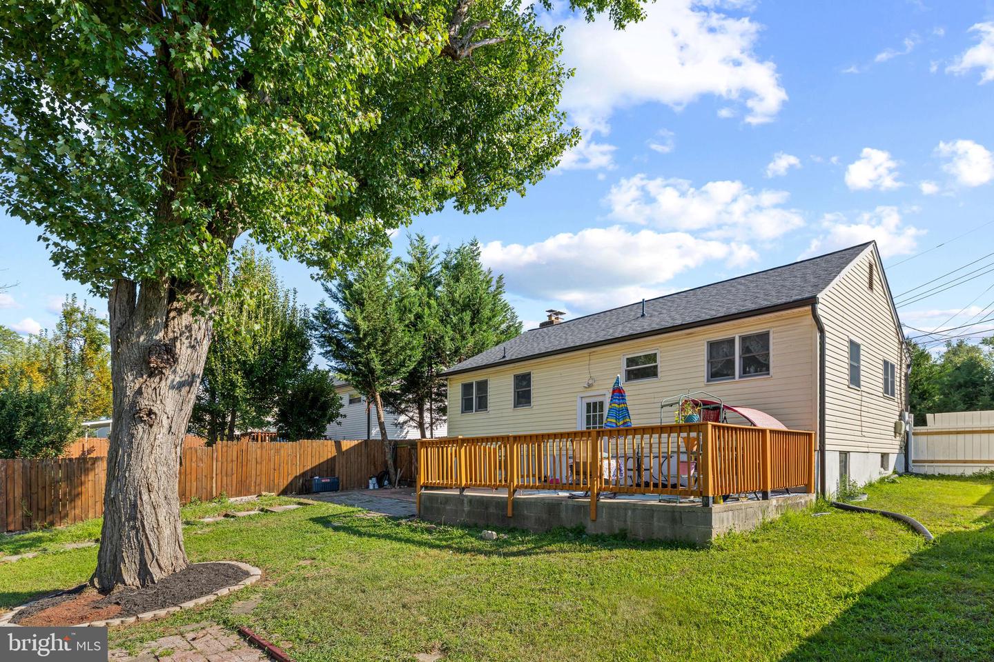 13803 Knowles St Property Photo 1