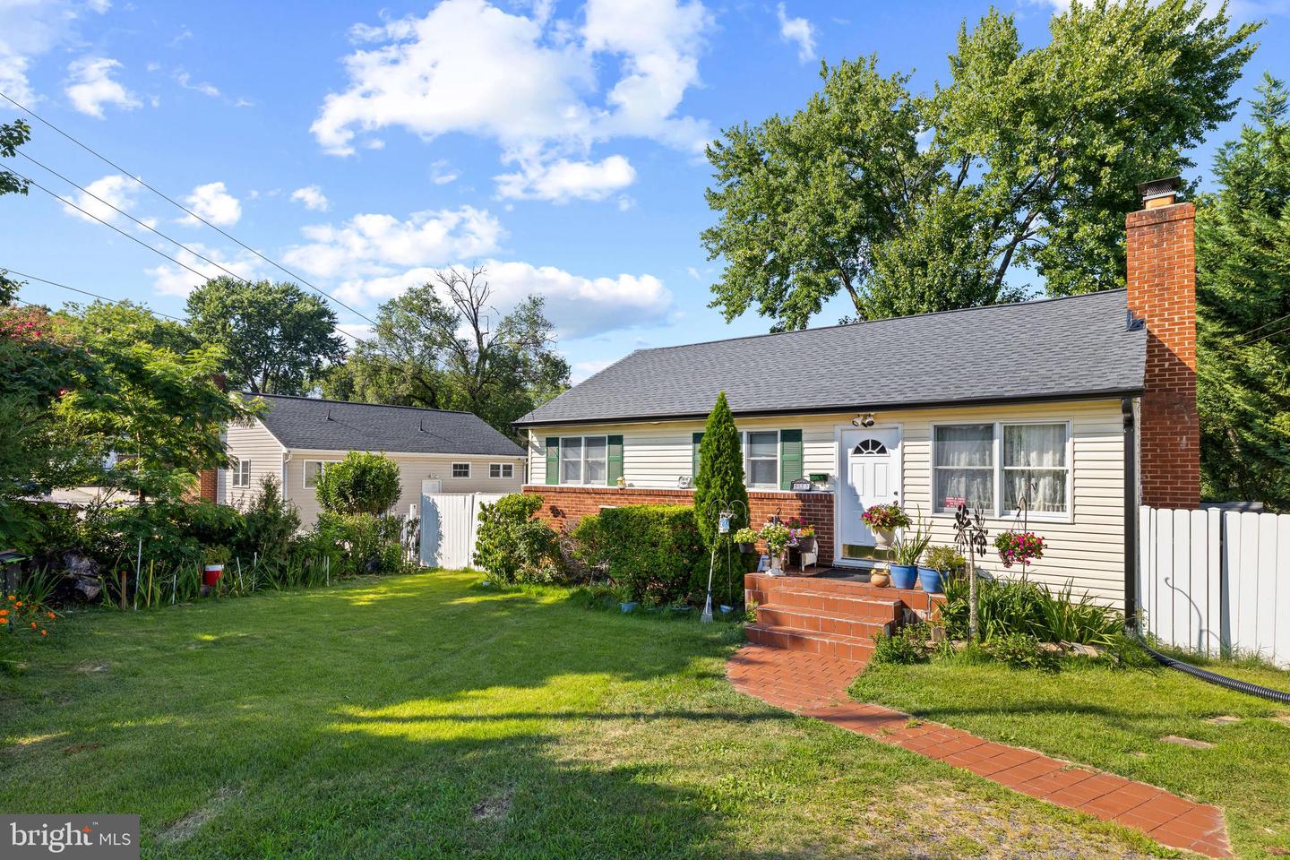 13803 Knowles St Property Photo 1