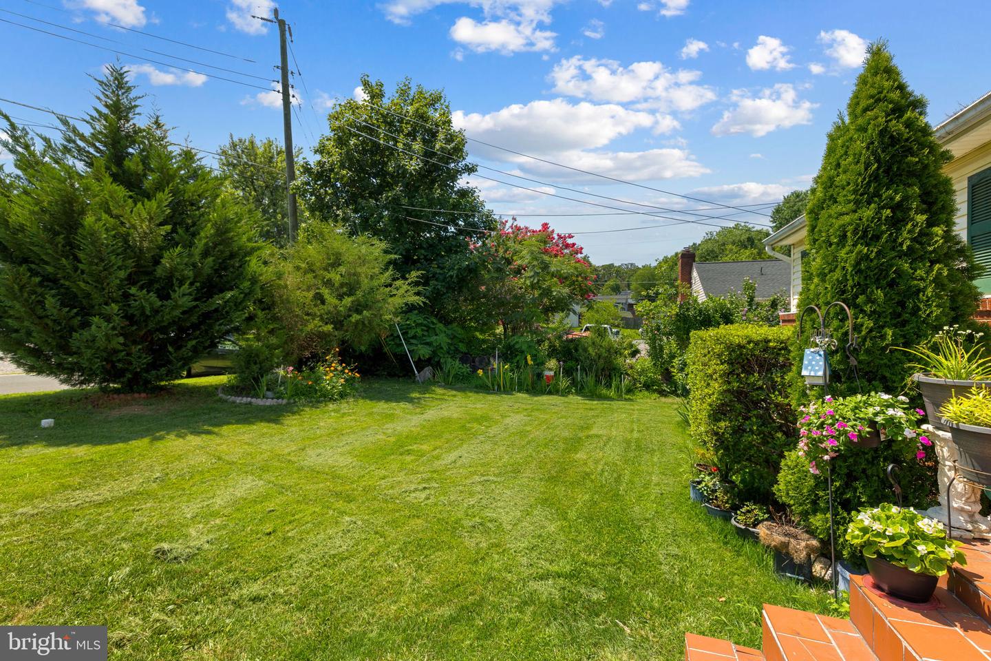 13803 Knowles St Property Photo 4