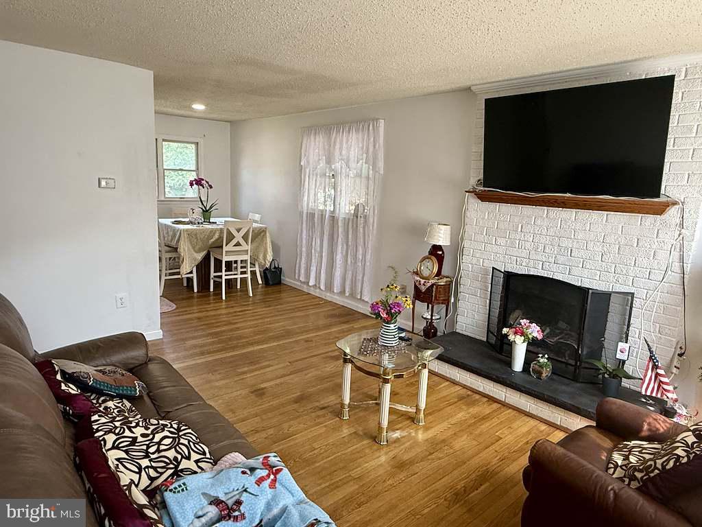 13803 Knowles St Property Photo 8