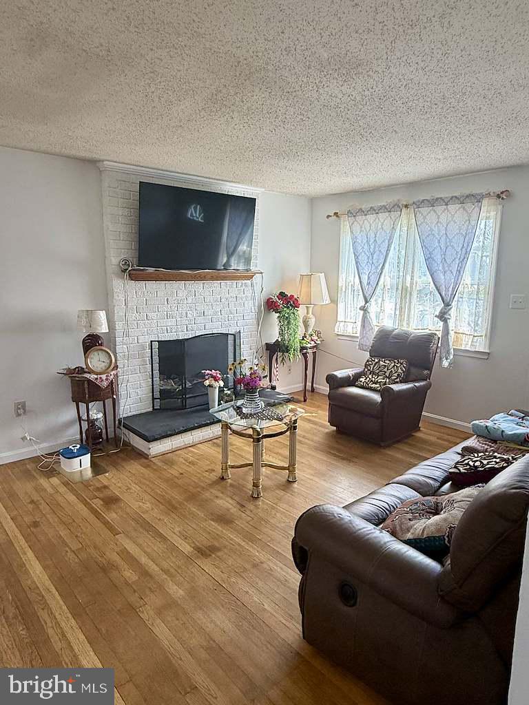 13803 Knowles St Property Photo 10
