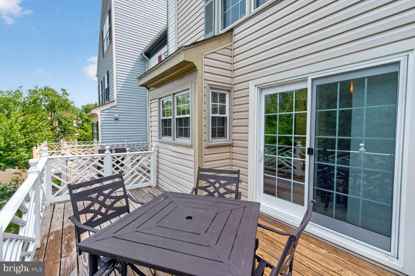 12831 Mill Brook Ct Property Photo 27