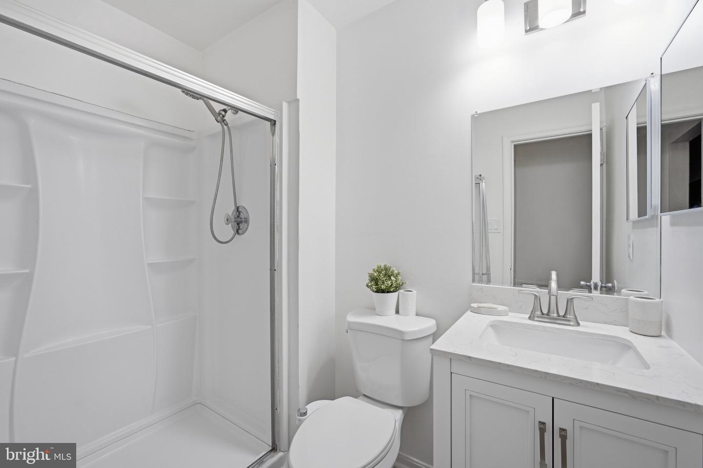 7825 Oak St Property Photo 17