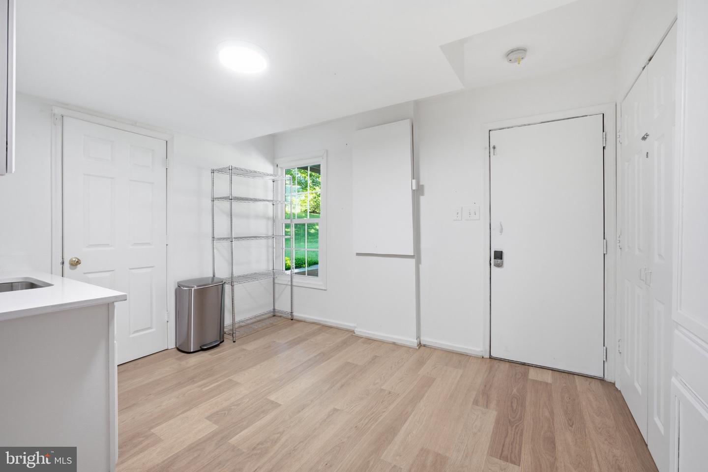 7825 Oak St Property Photo 20