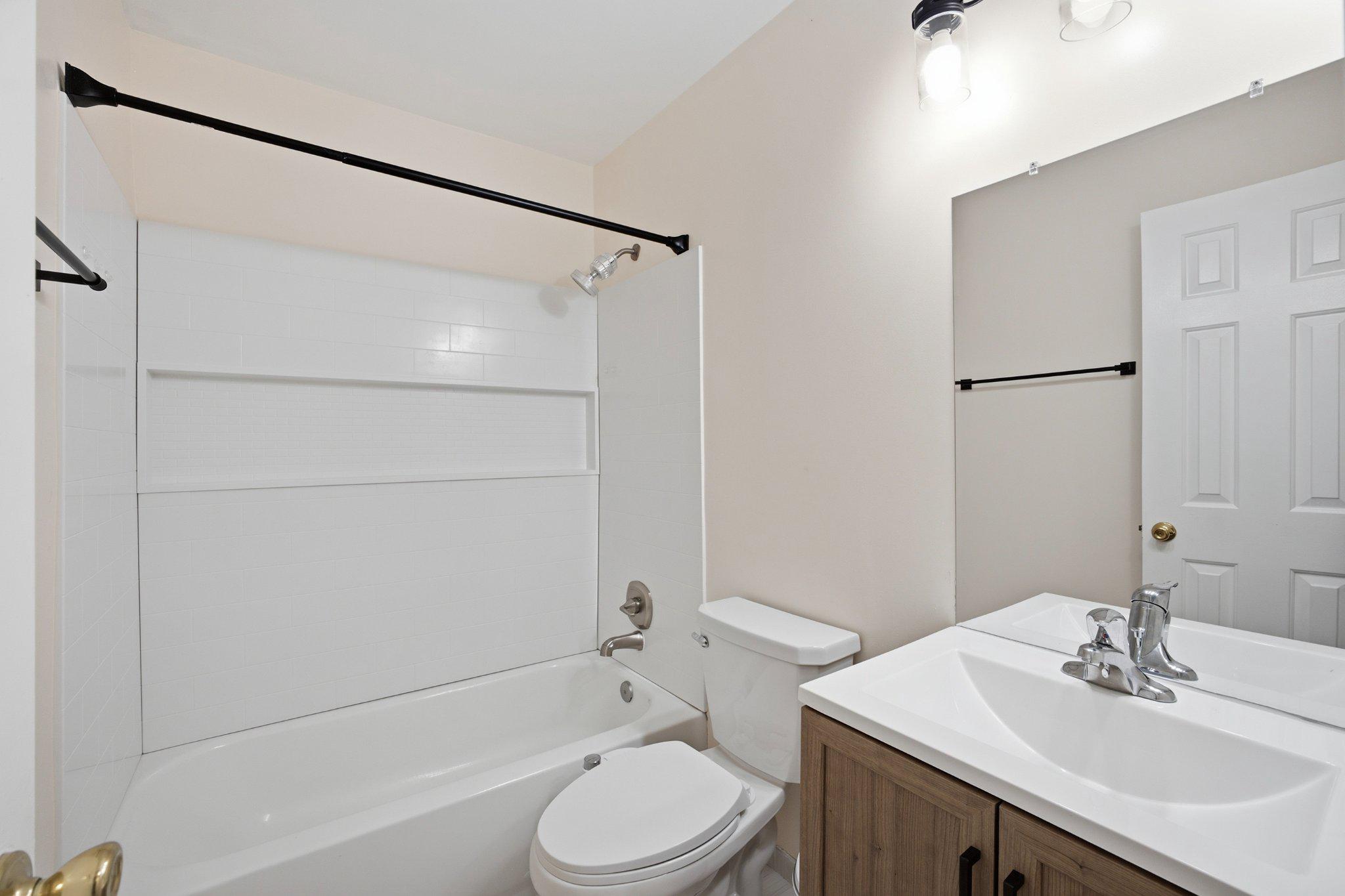 7825 Oak St Property Photo 27