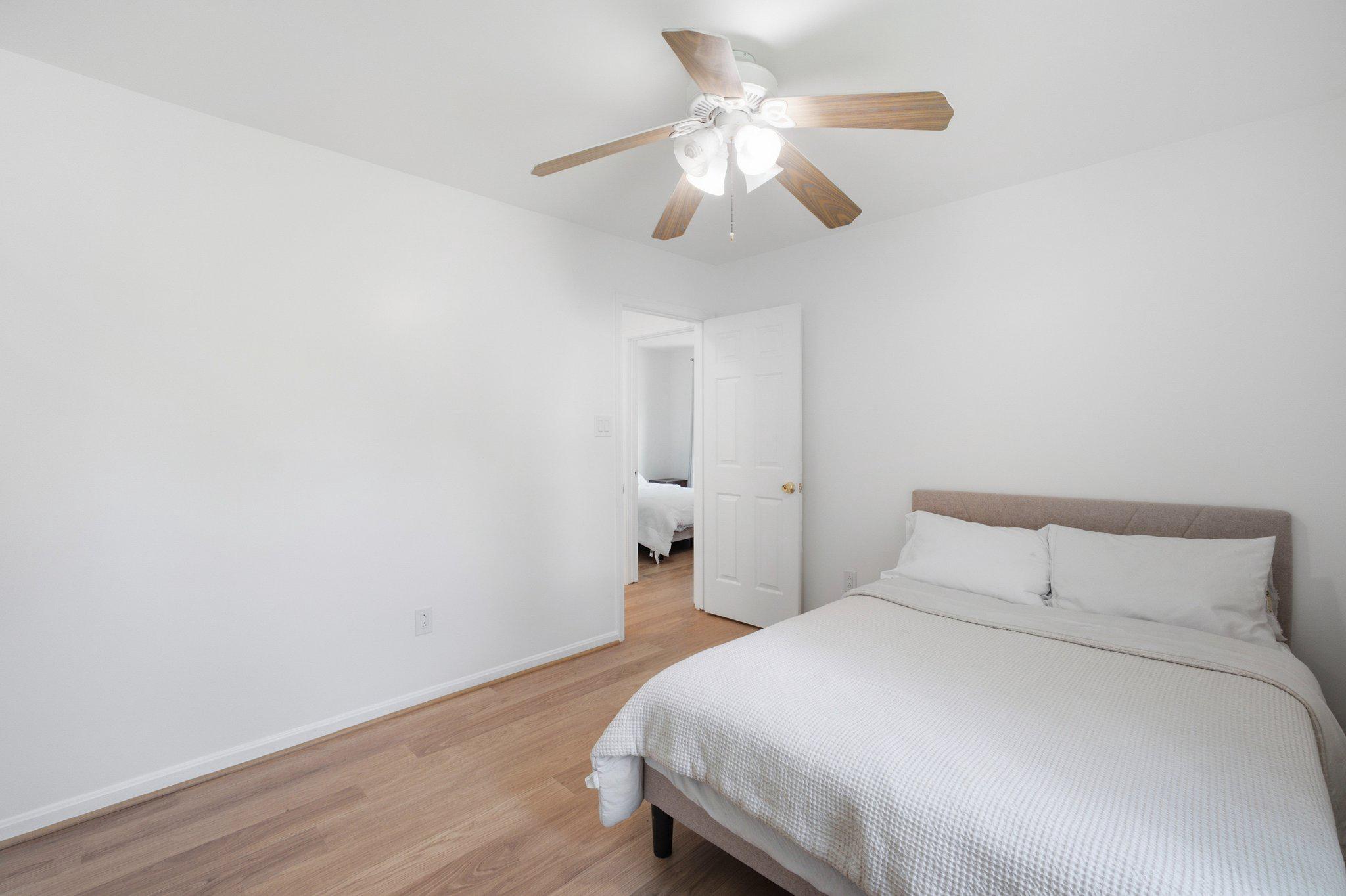 7825 Oak St Property Photo 29