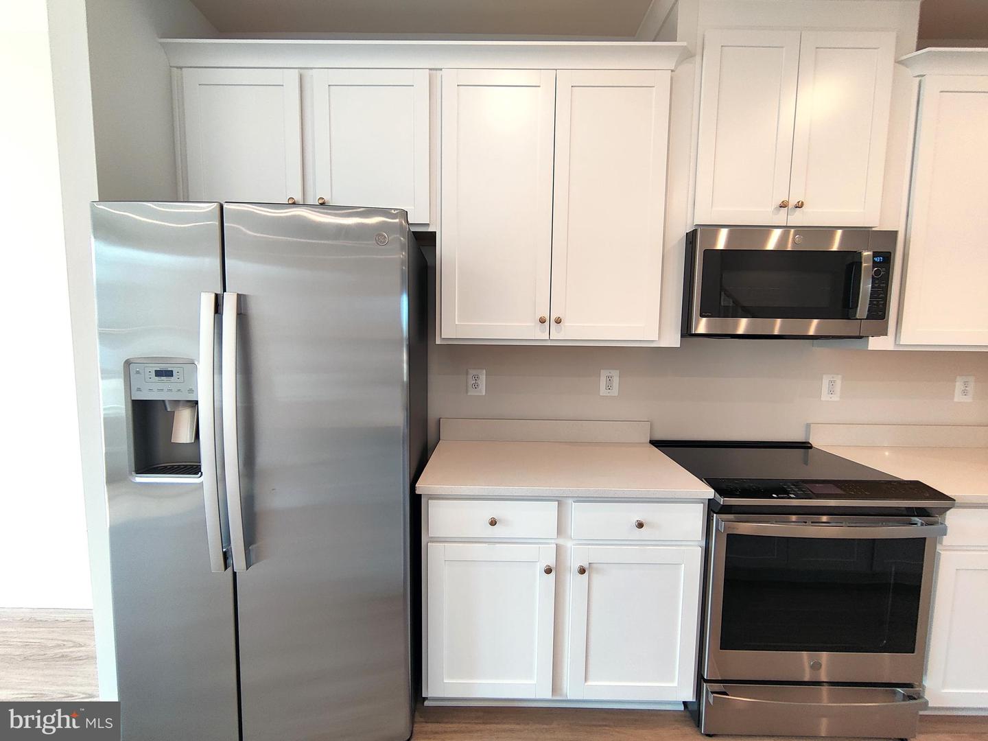 13742 Cobble Loop Property Photo 3
