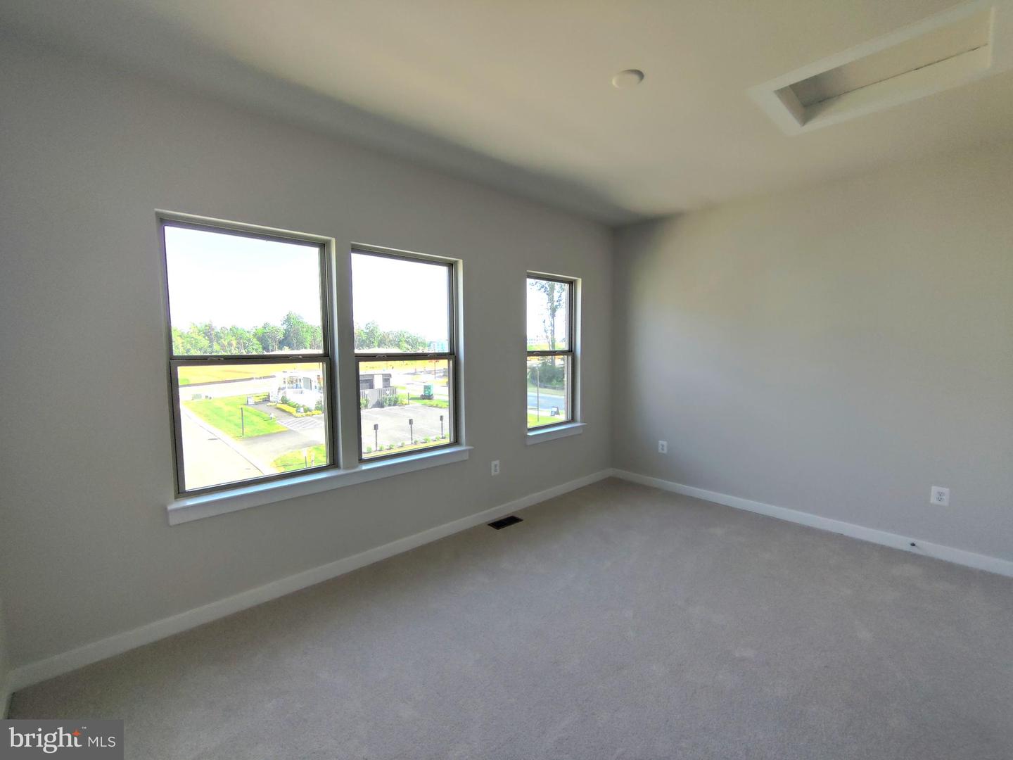 13742 Cobble Loop Property Photo 11