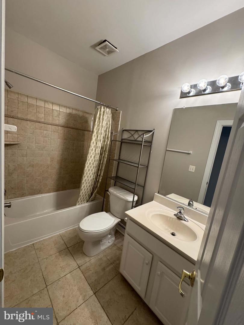 6912 Witton Cir Property Photo 10