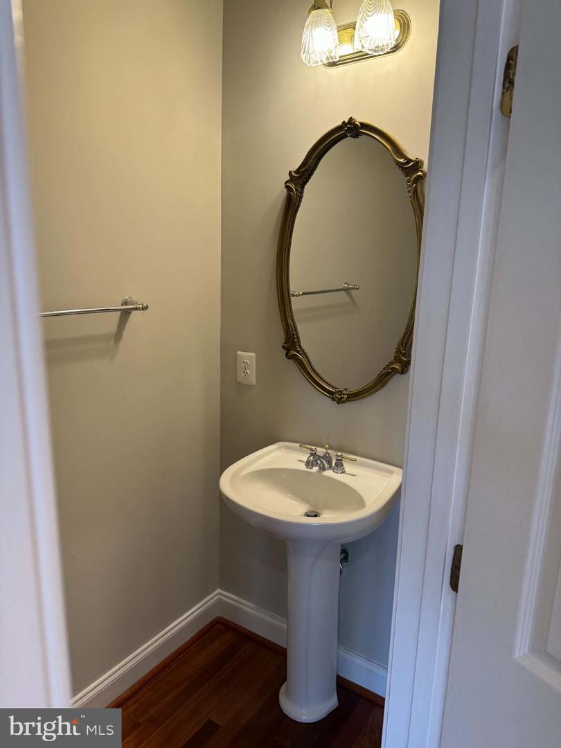 6912 Witton Cir Property Photo 19