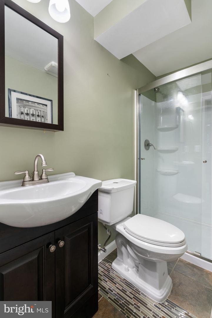 15547 Atterbury Ct Property Photo 53