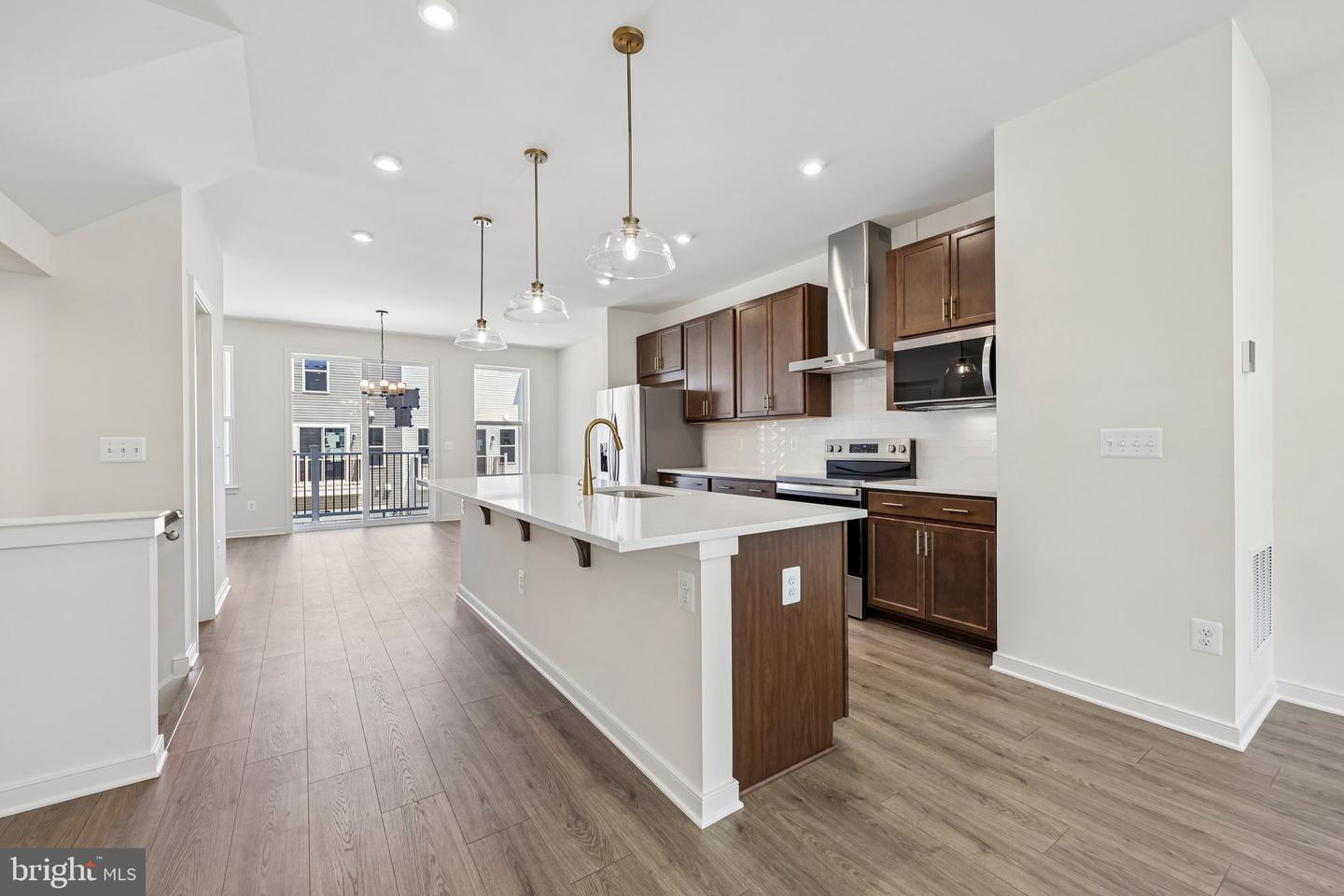 18020 Alicia Ave Property Photo 1