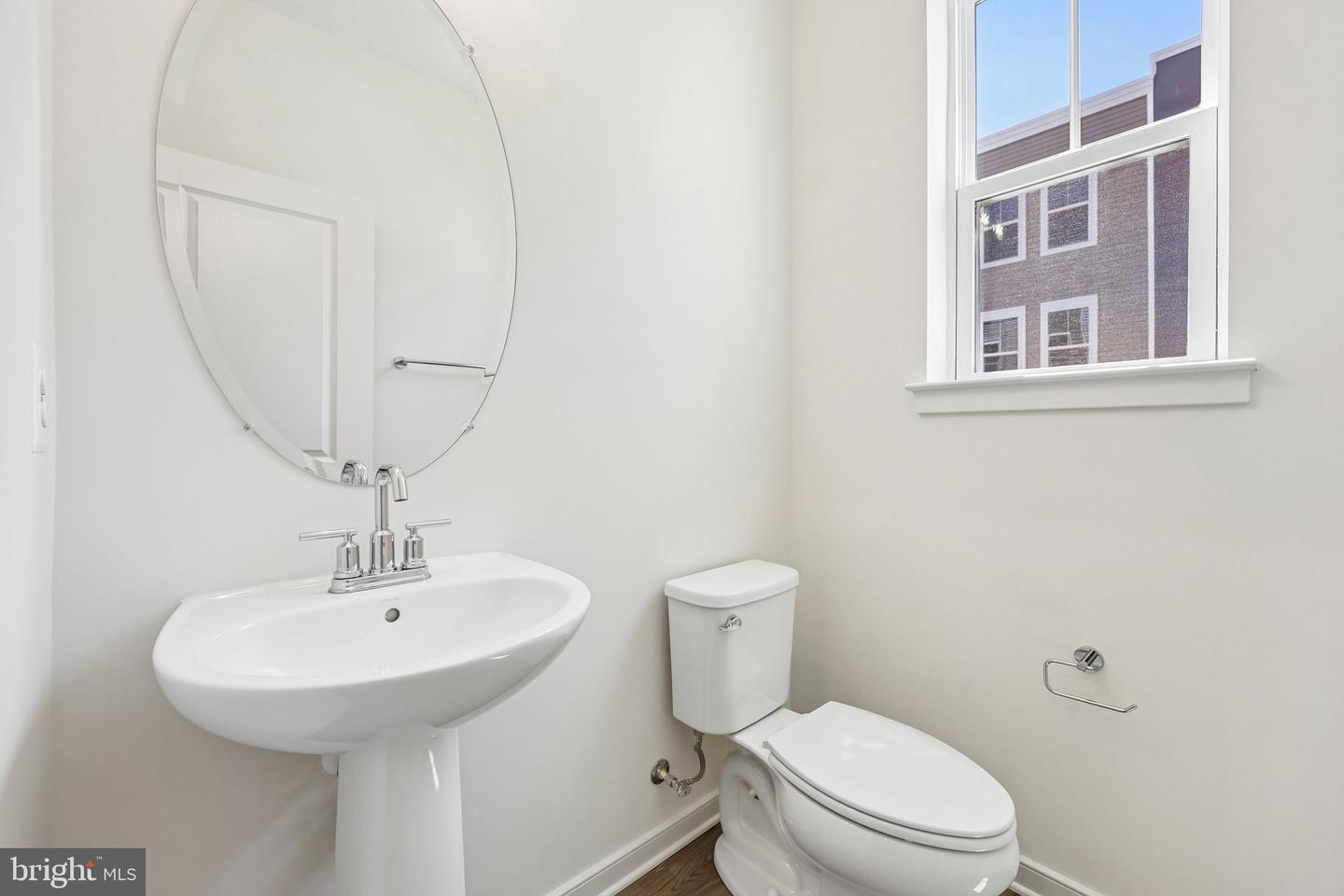 18020 Alicia Ave Property Photo 8