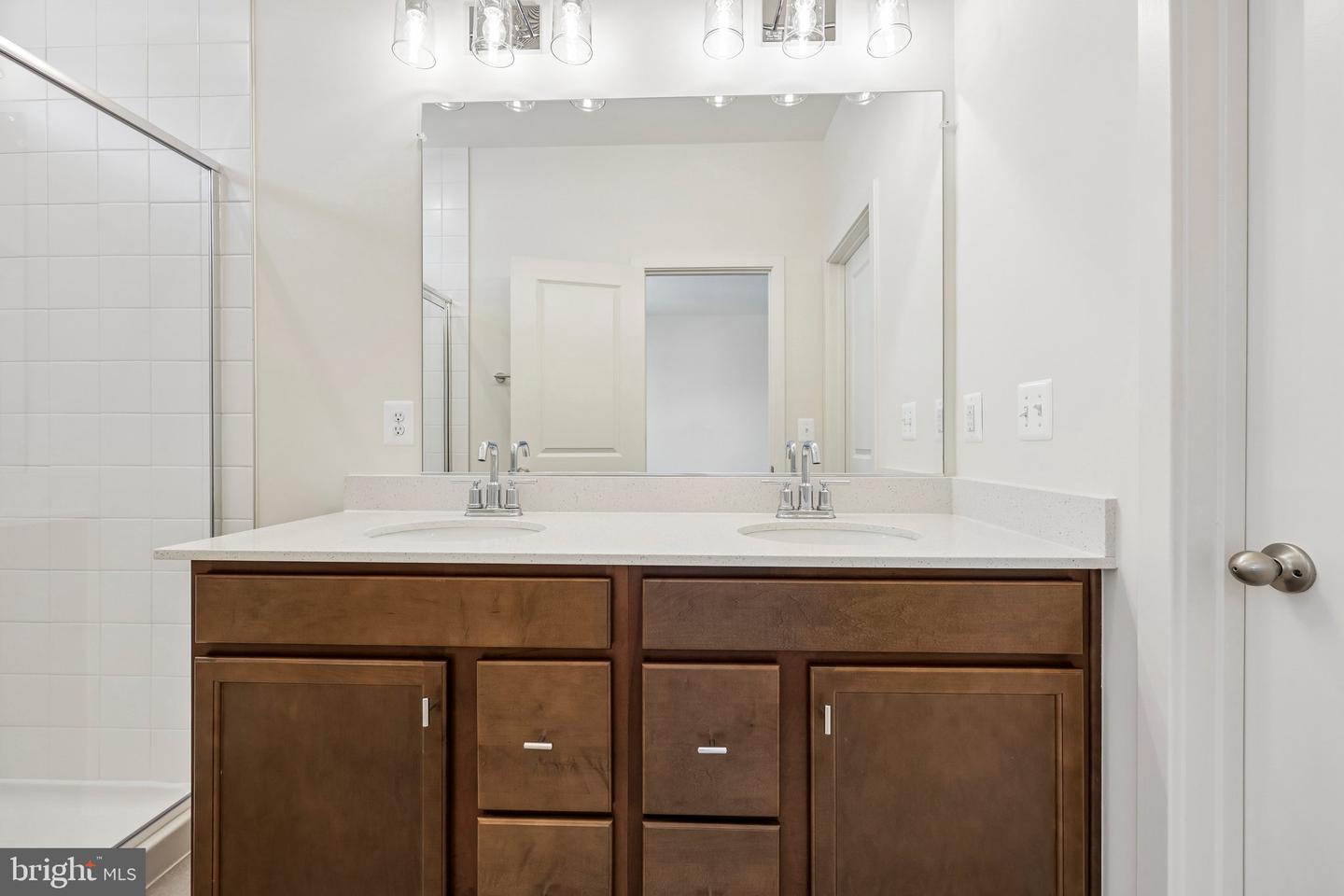 18020 Alicia Ave Property Photo 13