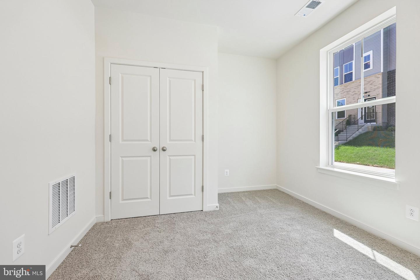 18020 Alicia Ave Property Photo 16