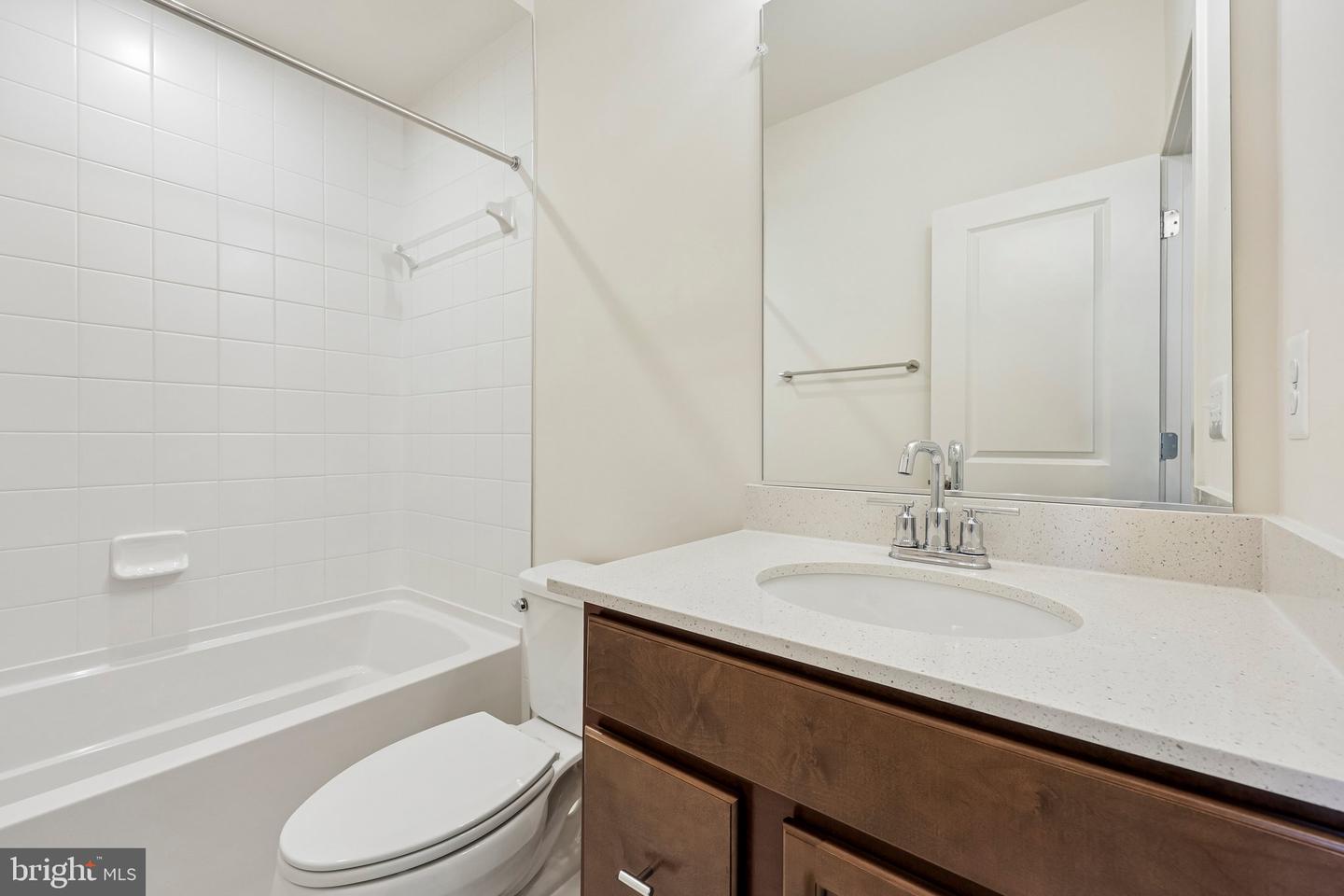 18020 Alicia Ave Property Photo 17