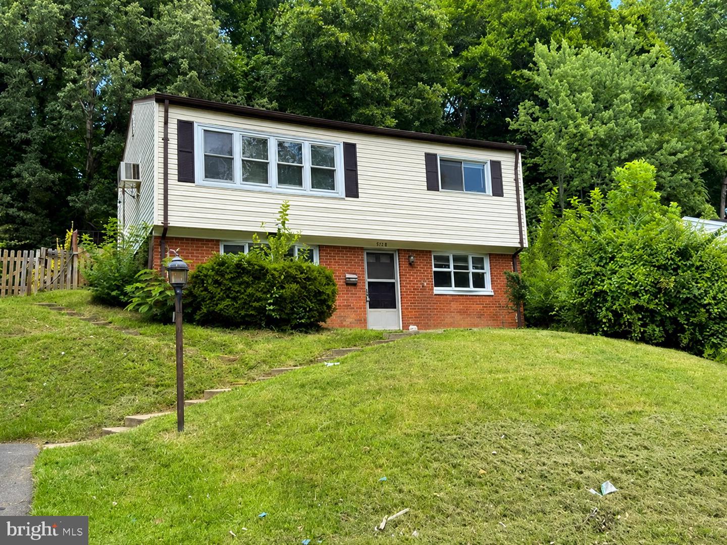 3418 N BEAUMONT RD Property Photo 1
