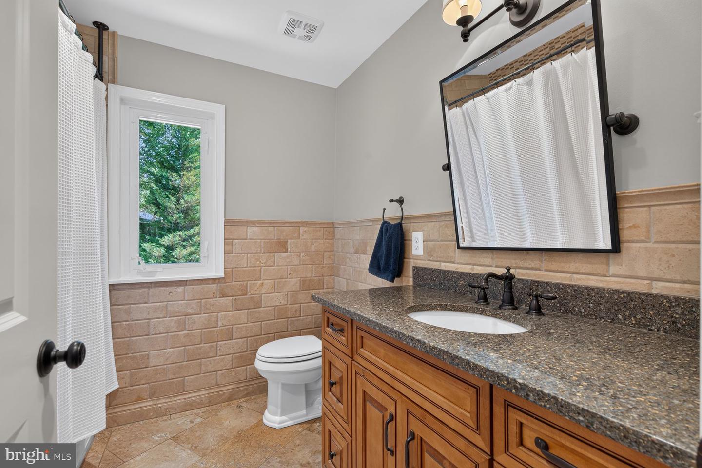 6273 Occoquan Forest Dr Property Photo 32