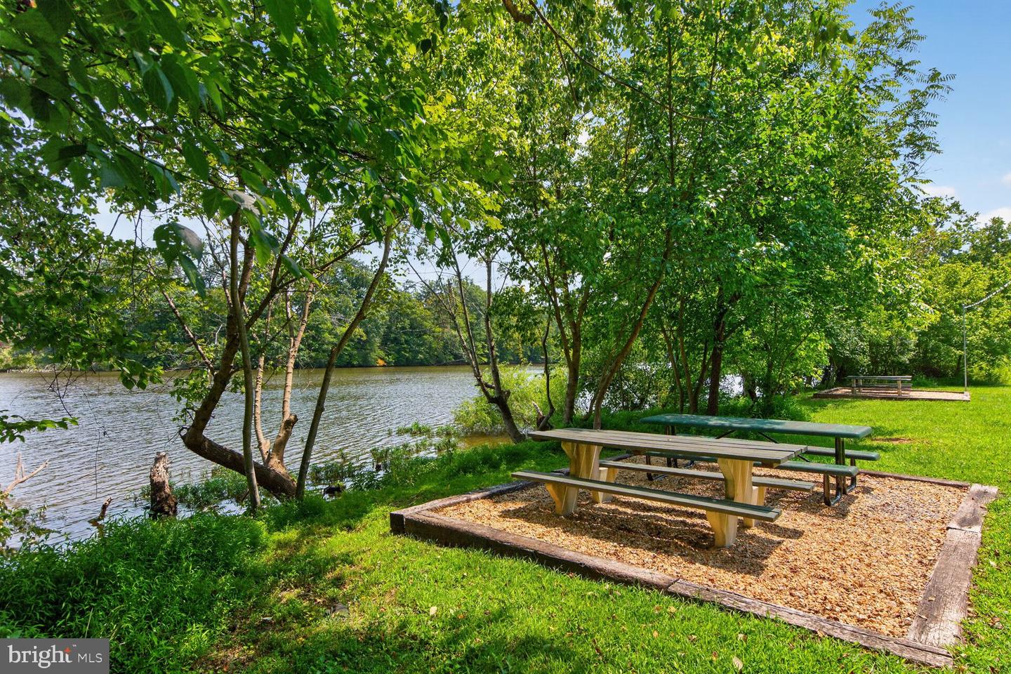 6273 Occoquan Forest Dr Property Photo 42