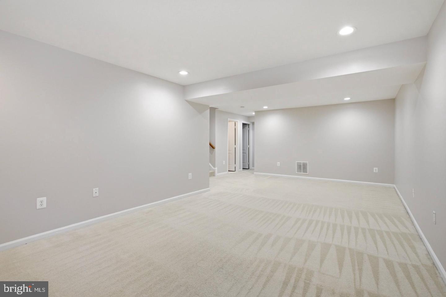 16542 Reservoir Loop Property Photo 14