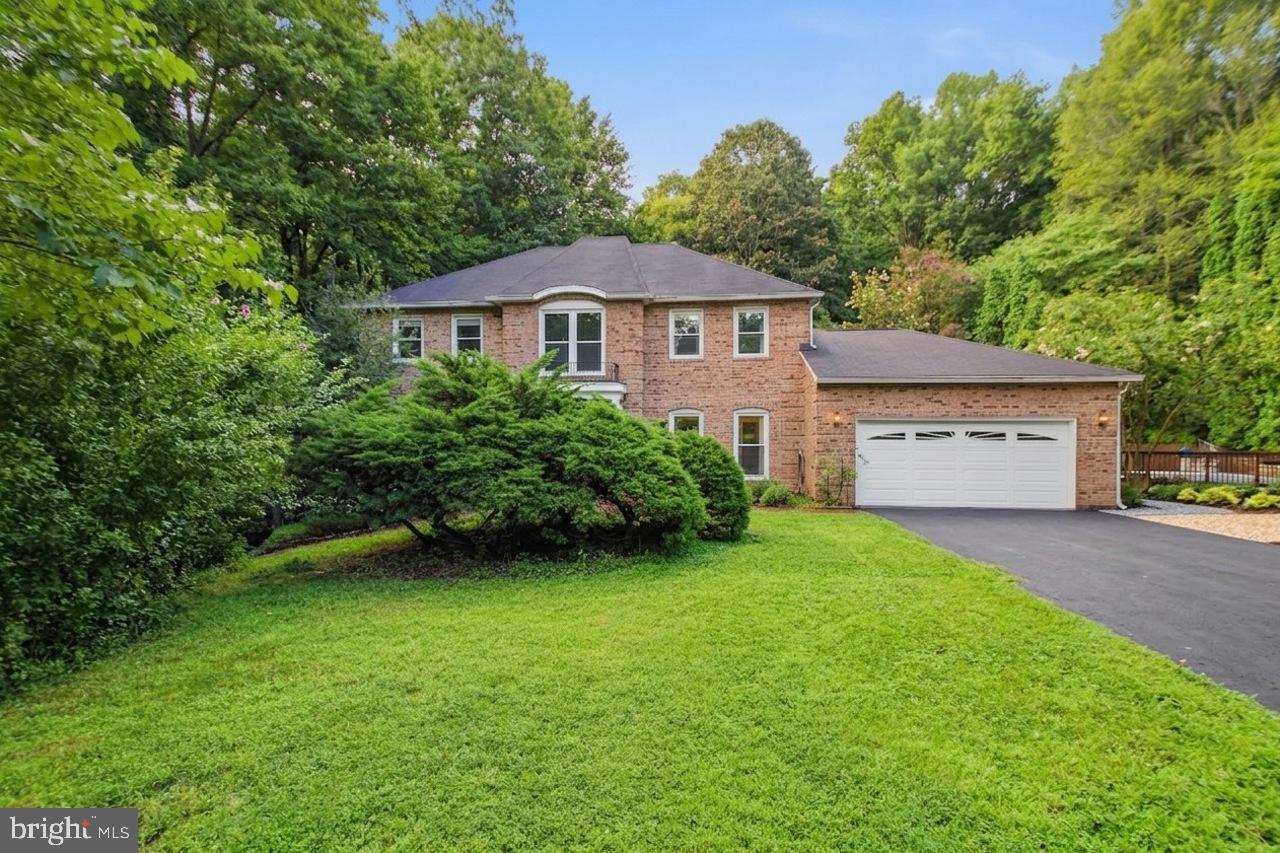 6001 River Forest Dr Property Photo 1