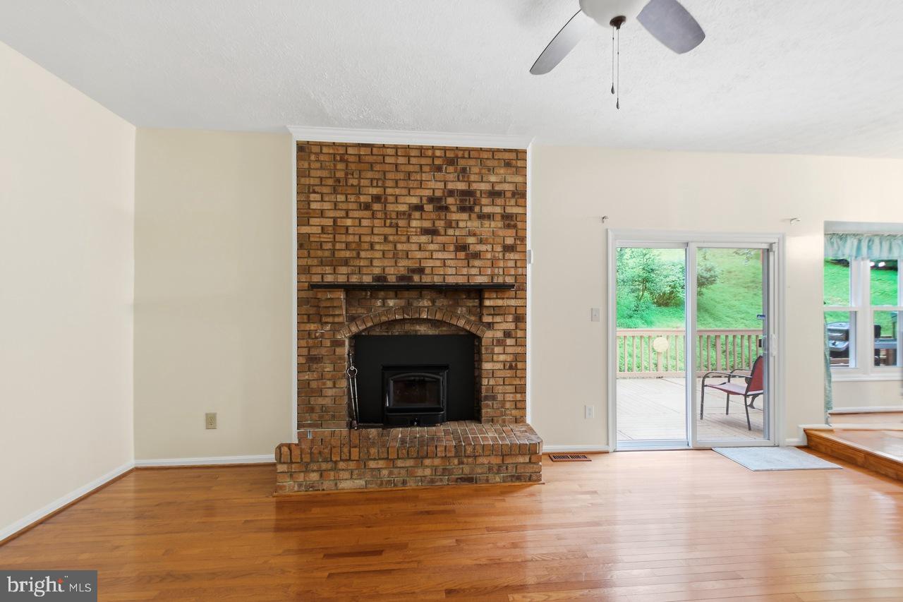 6001 River Forest Dr Property Photo 8