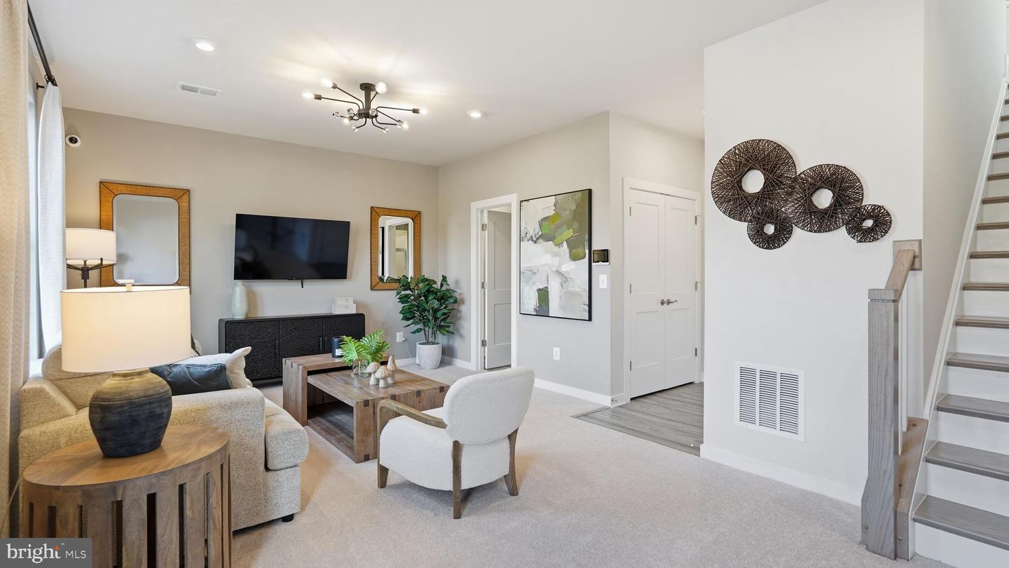 17379 Walnut Grove Way Property Photo 10