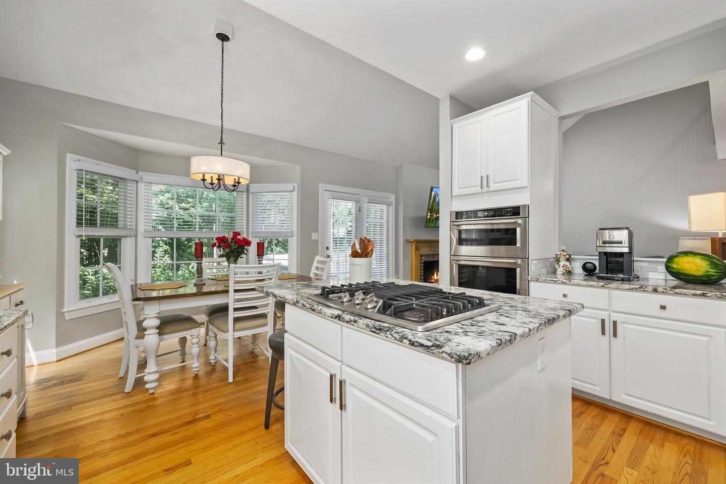 8050 Amsterdam Ct Property Photo 13
